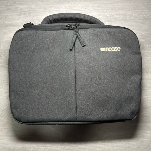Incase Other - Incase 13” laptop bag
